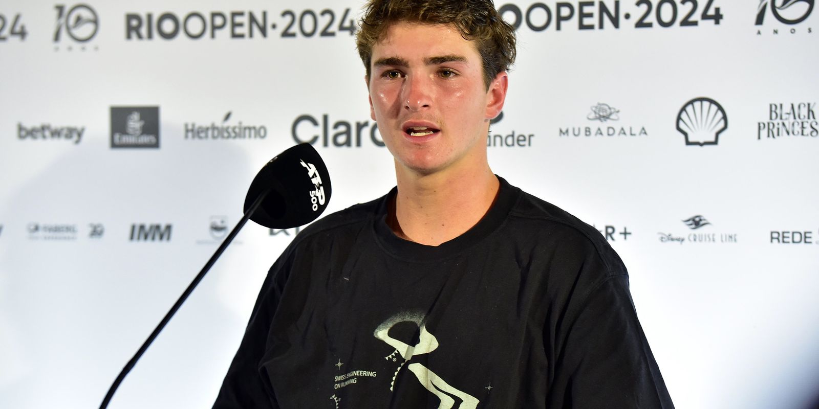 Campanha no Rio Open de tênis faz João Fonseca subir 313 posições
