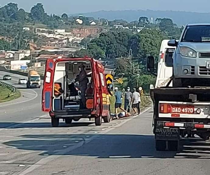 Batida entre carros deixa oito feridos na rodovia Raposo Tavares