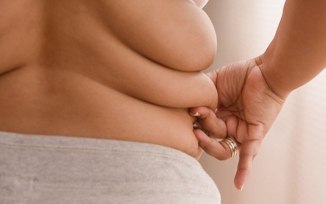 Por que acumular gordura corporal nos deixa mais vulneráveis à Covid