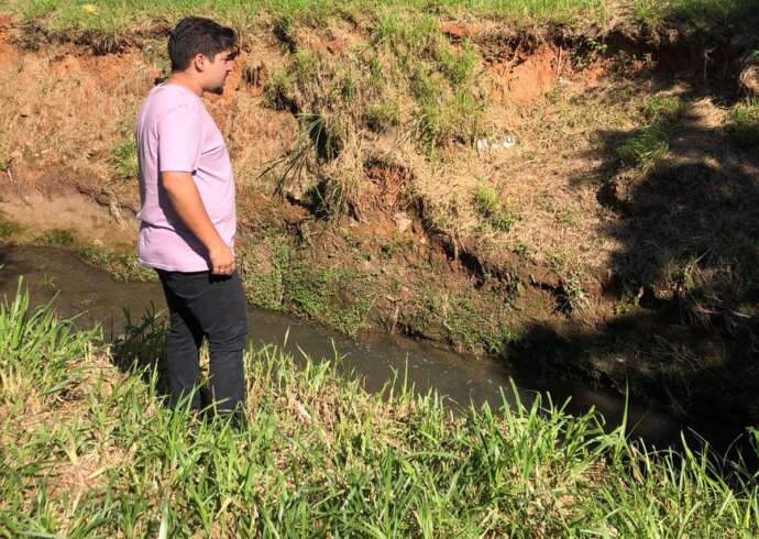 Diego Costa pede análise das margens de rios no Jd. Carambeí