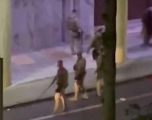 Vídeo mostra PMs agredindo pessoas em situação de rua em Florianópolis; MP investiga