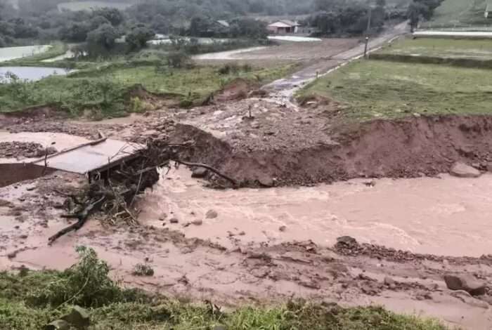 Chuvas no RS causam mortes, desaparecimento e destruição em dezenas de cidades