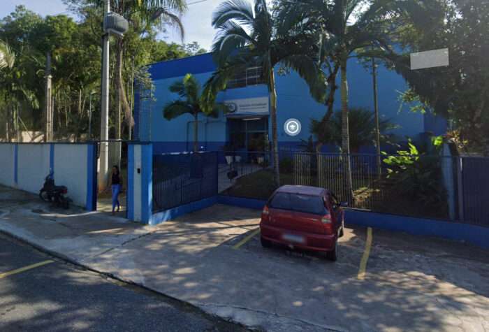 Colegas prensam mão de aluna e decepam dedo em Escola Estadual de SP