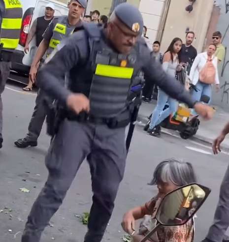 PM agride idosa ambulante no centro de SP e gera revolta nas redes sociais