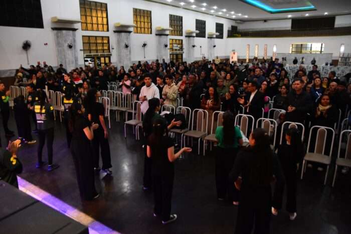 2° Café Pró-Marcha para Jesus reúne mais de mil pessoas em Sorocaba com apresentações de Renascer Praise e Vitor Santana