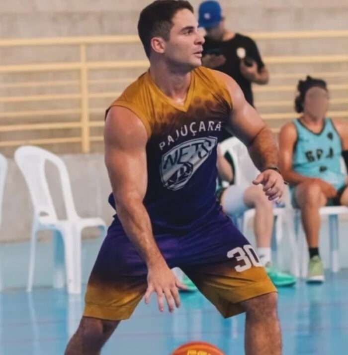 Ex-jogador Igor Cabral alega “surto claustrofóbico” e filho com deficiência para tentar flexibilizar prisão