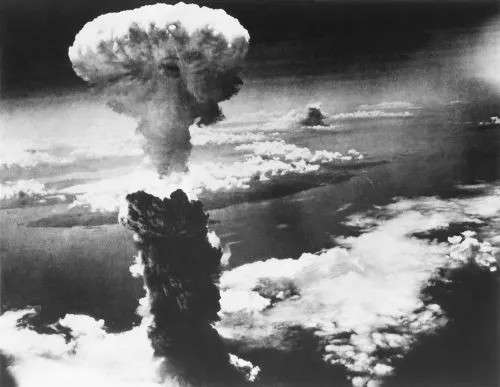 80 anos da bomba atômica: Nagasaki relembra vítimas e reforça apelo pela paz