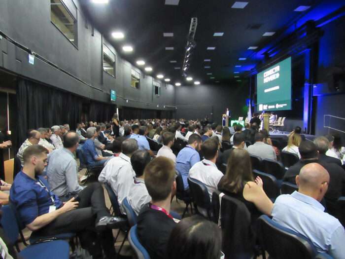 Conecta Indústria 2025 reúne lideranças da indústria, universidades e governo em Sorocaba