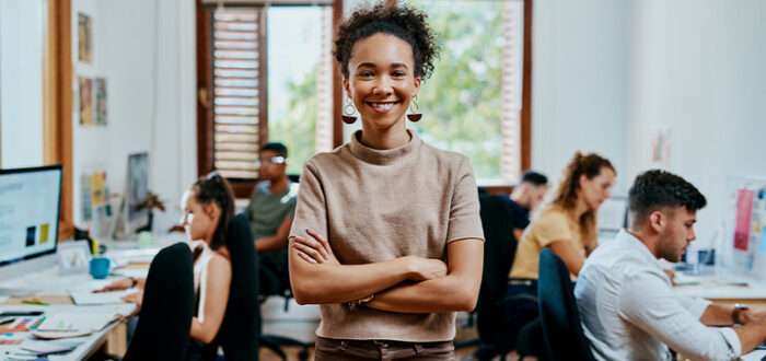 Brasil bate recorde de jovens aprendizes em 2025 com fiscalização mais rigorosa do MTE