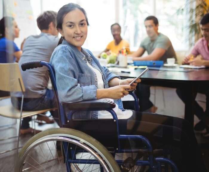 Brasil registra mais de 63 mil contratações de pessoas com deficiência em 2025: avanços e desafios da inclusão laboral