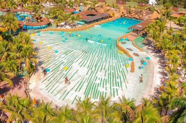 Adolescente morre após queda de 13 metros em toboágua do Thermas dos Laranjais, em Olímpia