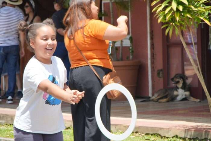 Festival Catatau encanta crianças com um dia de arte, cultura e imaginação em São Roque