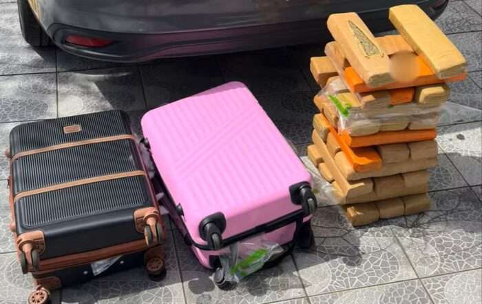 Mulher é presa com 32 kg de maconha em carro de aplicativo na Castello Branco em São Roque