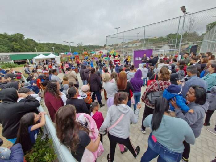 Participação da População na Inauguração da Nova Praça em Maylasky São Roque