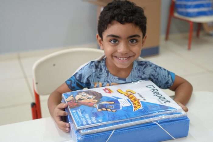 São Roque inicia distribuição de kits escolares e anuncia entrega de uniformes de verão