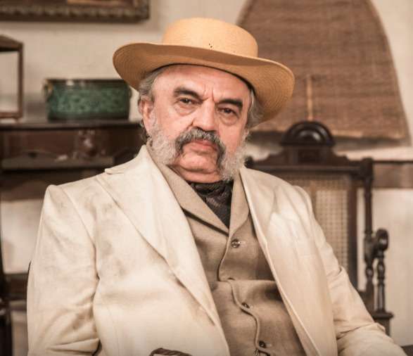 José Dumont é preso por estupro de vulnerável no Rio de Janeiro; ator de 75 anos é detido no Flamengo