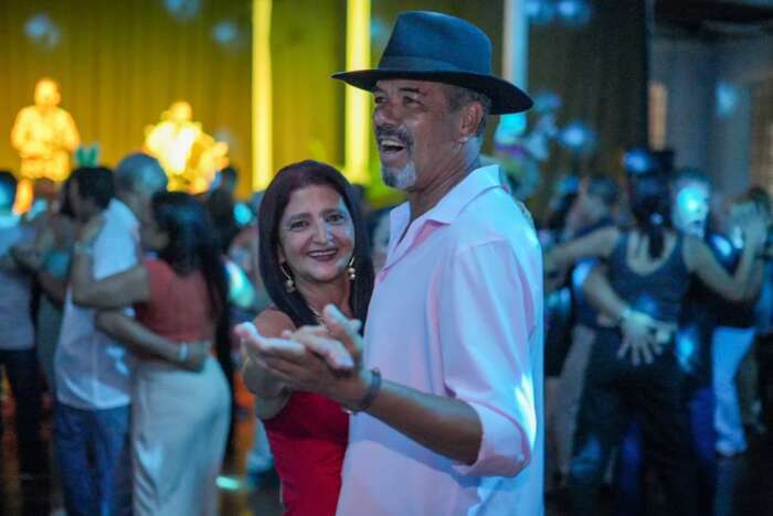 Baile Noite Estrelada de Páscoa reúne mais de 860 pessoas e registra maior edição em São Roque