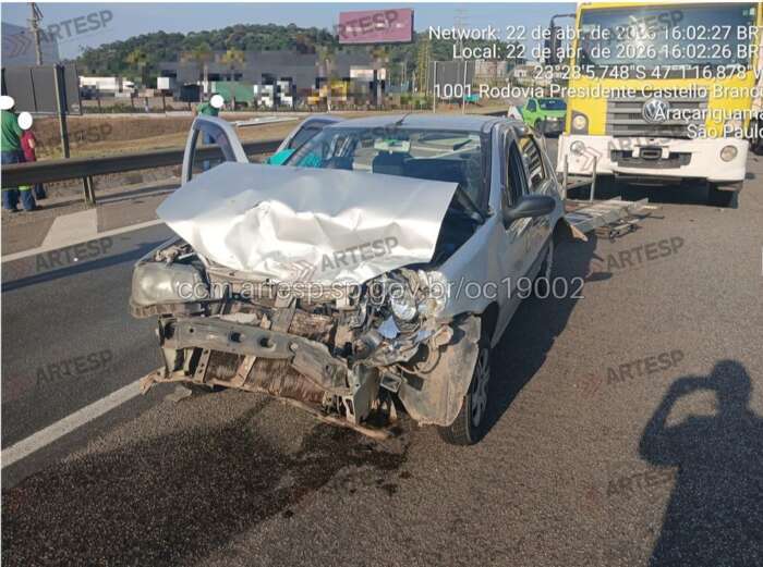 Engavetamento na Rodovia Castello Branco deixa feridos e causa congestionamento em Araçariguama