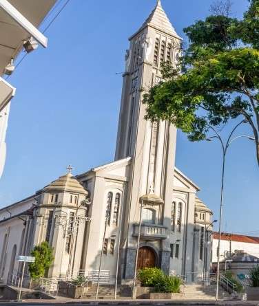 Corpo de homem com traje tático é encontrado no Centro de São Roque