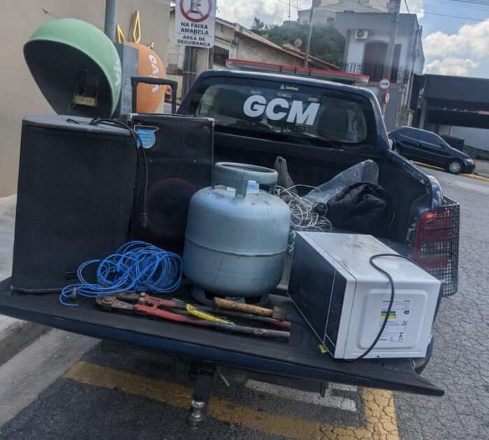 GCM prende três suspeitos por furto em escola de São Roque e recupera objetos no distrito de Mailasqui