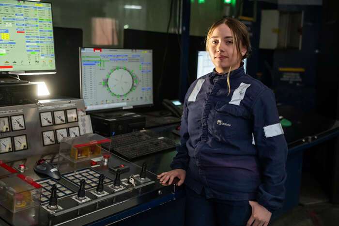 Gerdau abre vagas para mulheres e PcDs em curso gratuito de logística em Araçariguama