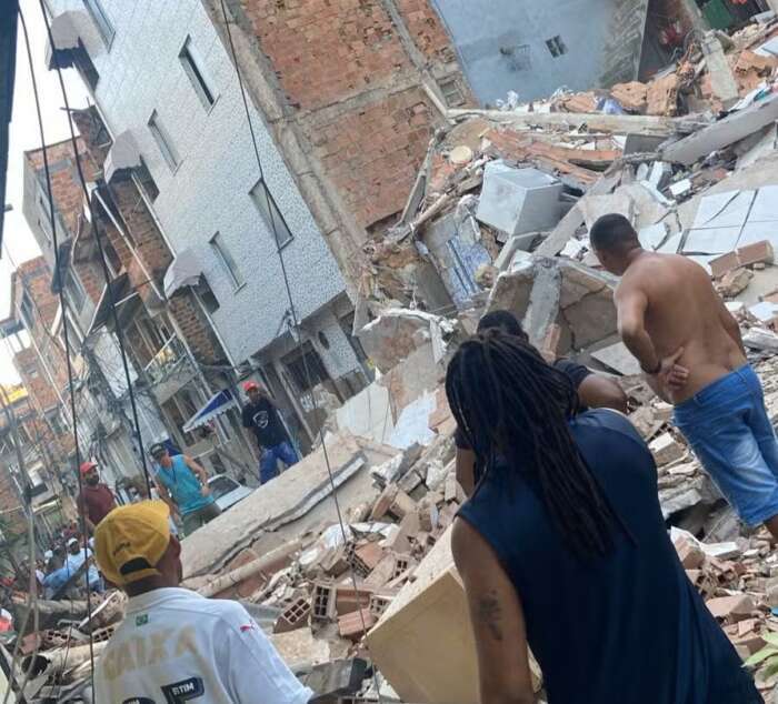 Desabamento em Salvador deixa três mortos e interrompe energia em 51 imóveis