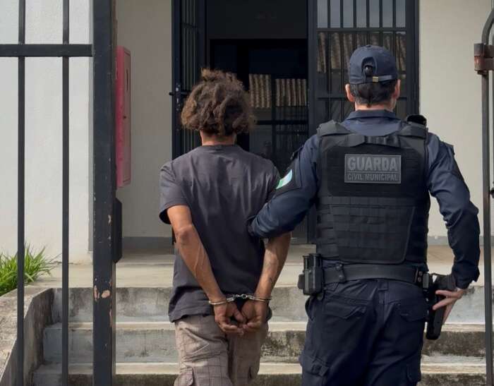 GCM de Mairinque captura homem procurado pela Justiça durante operação na Vila Sorocabana