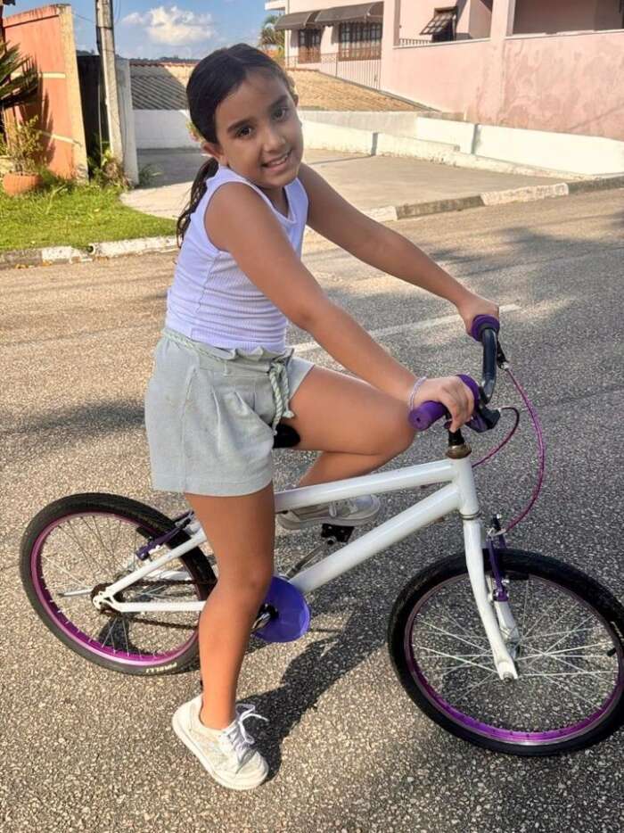 Lulu e seus 8 aninhos