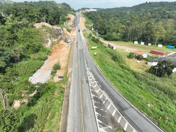 Desmonte de rochas interdita rodovia em São Roque nesta quarta (6) e quinta (7)