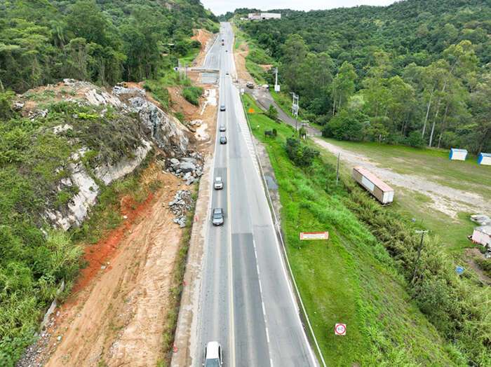 ViaOeste fará desmonte de rocha em São Roque e interditará trecho da Rodovia Lívio Tagliassachi