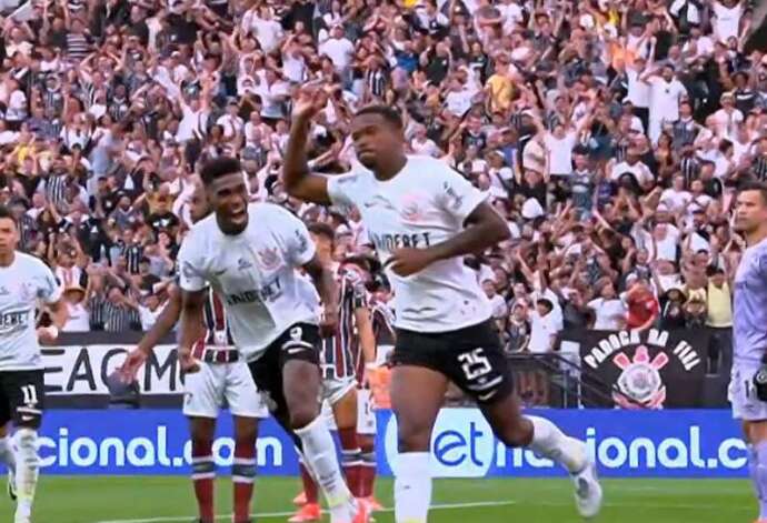 Corinthians domina Fluminense e vence por 3 a 0